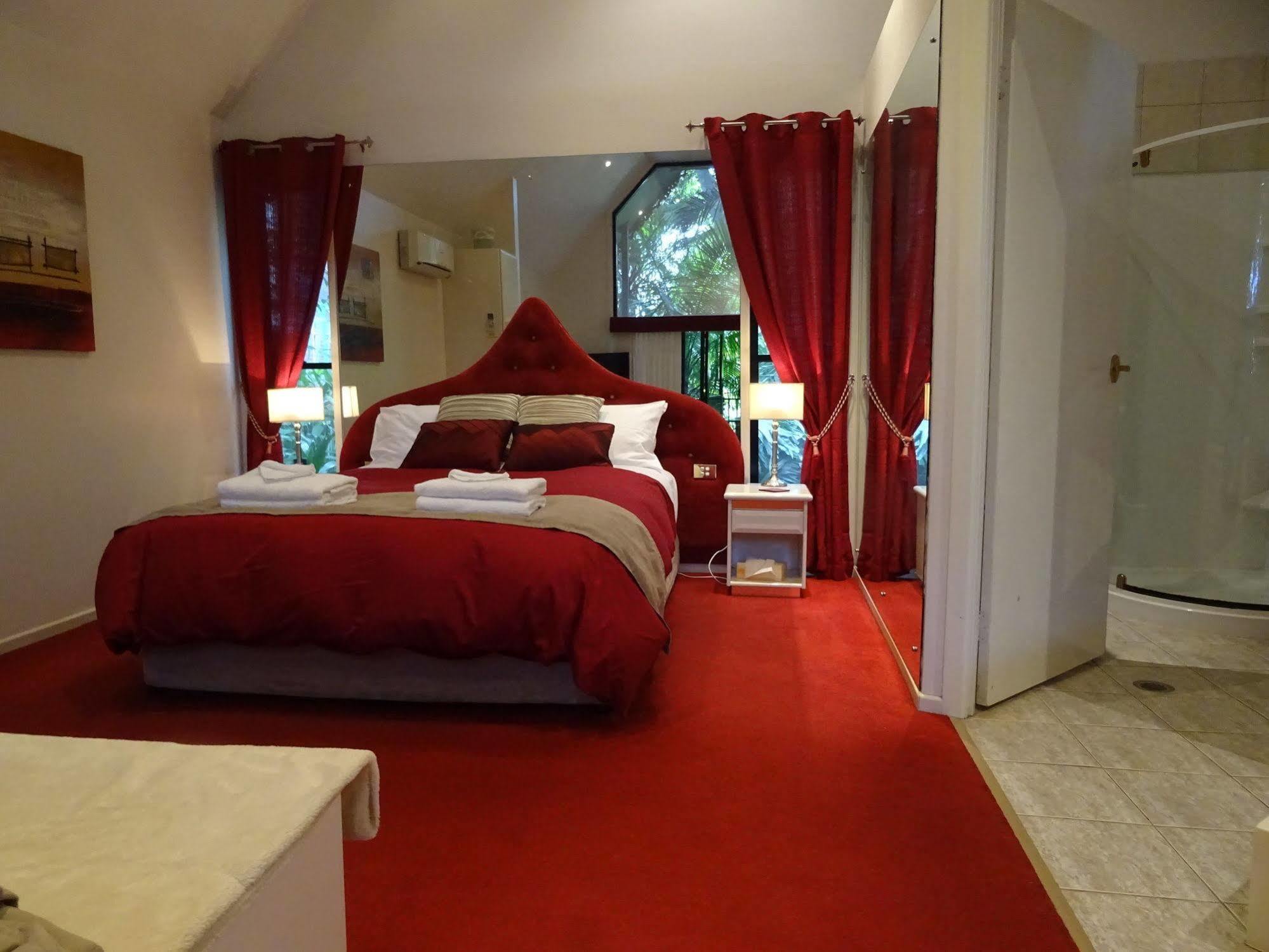 Tamborine Luxury Chalets Gold Coast Exterior photo