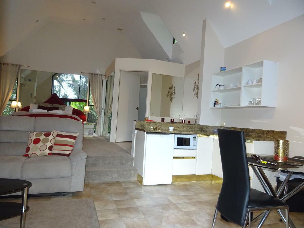 Tamborine Luxury Chalets Gold Coast Exterior photo